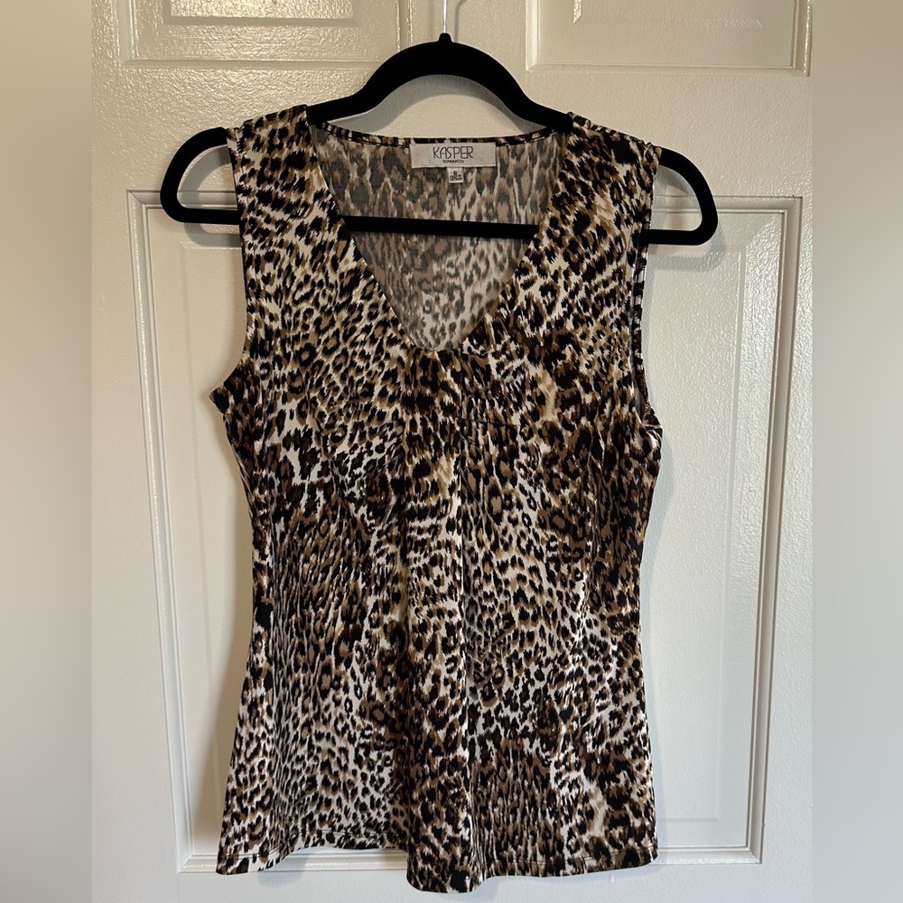 Kasper Women’s Cheetah-Print Sleeveless Blouse. Size S. NWT!